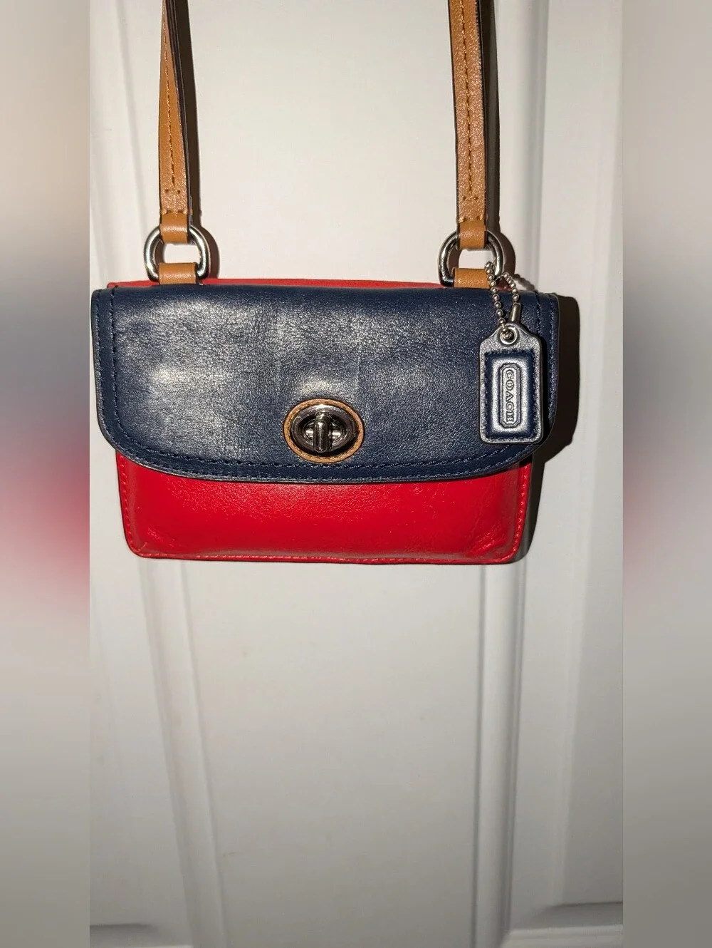COACH Park Dylan Color Block leather Swingpack Crossbody Bag Wallet Blue Red GUC